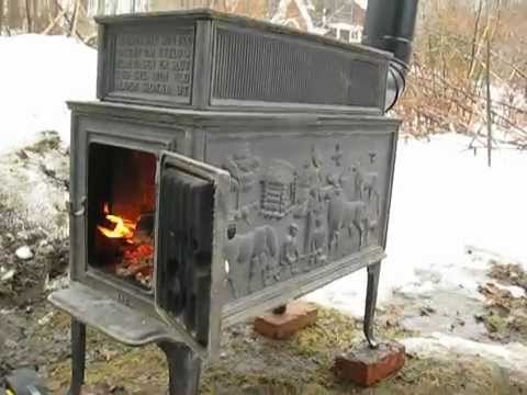 Don't you just love the reindeer scene on the side of this Jotul stove?