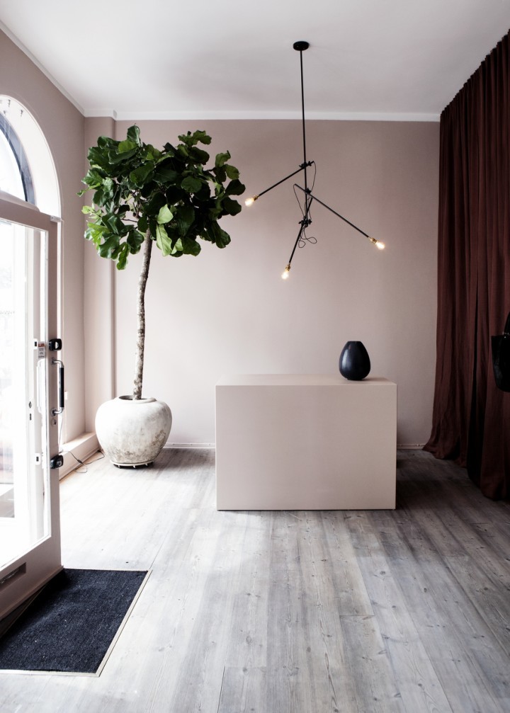 So totally now - trending pale pink walls in accessory designer Yvonne Kone's Copenhagen boutique