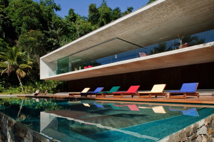 Paraty House by Marcio Kogan