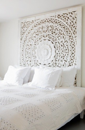 LET THERE BE WHITE - Gorgious Indian screen as a headboard - via Pinterest