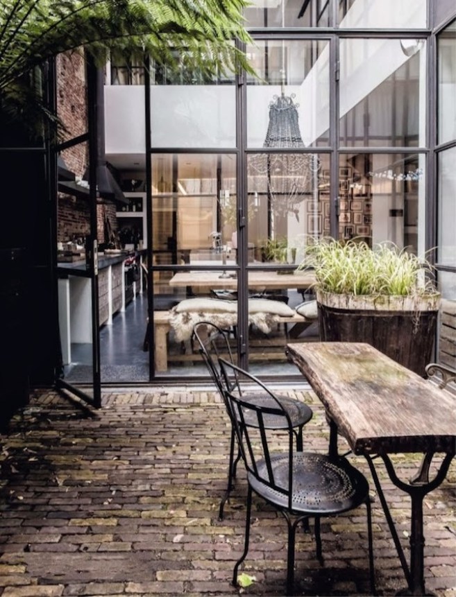Another view of the walls of steel windows 