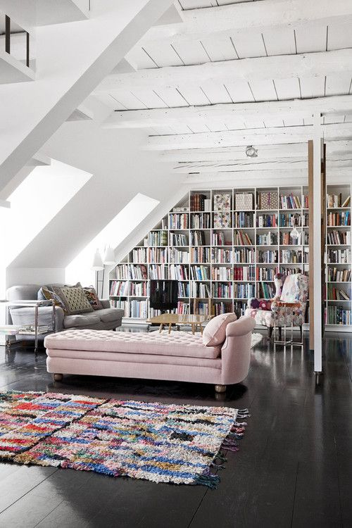 I can see myself reading for hours on this lovely pink daybed - via Interior Decline