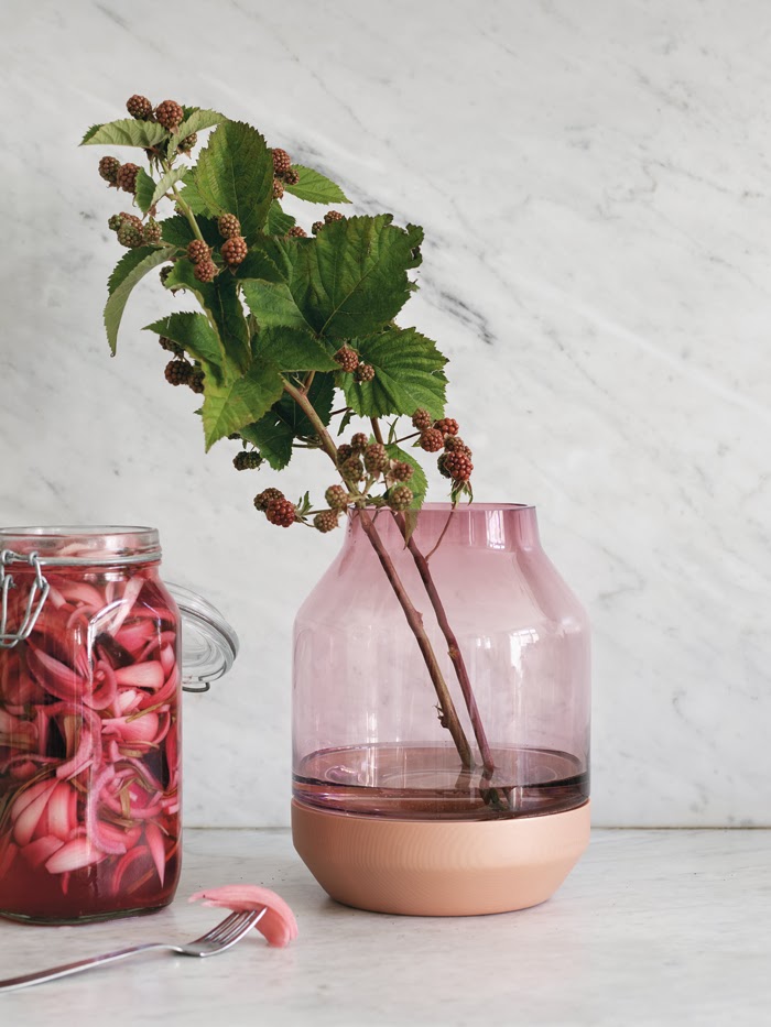 color of the month pink