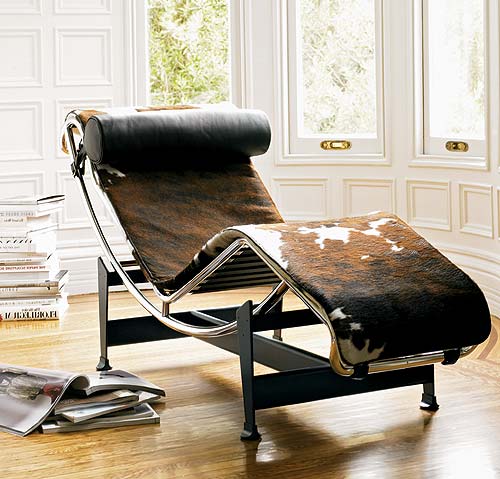 Le Corbusier LC-4 lounge chair designed in 1928