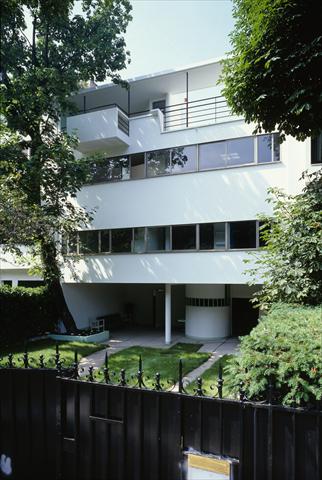 Maison Cook, designed in 1926