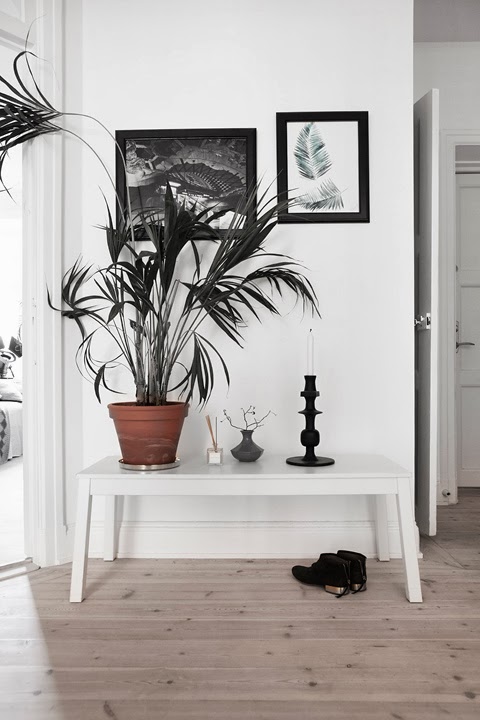 Black and white interiors - via My Scandinavian Home