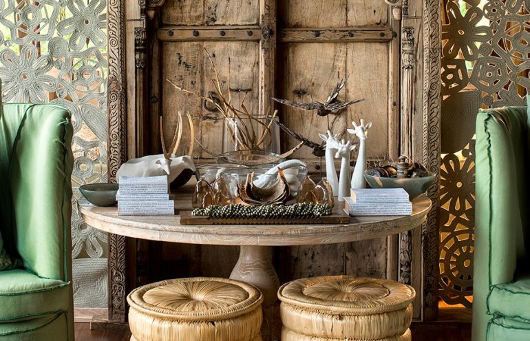 Bushveld collection in South African Ngala tented safari camp - via Greige Design